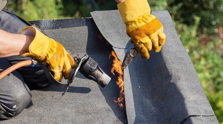 Professional gutter cleaning in Elmore, OH
